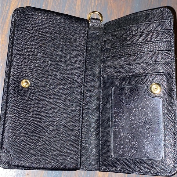 Michael Kors wallet - Picture 3 of 3